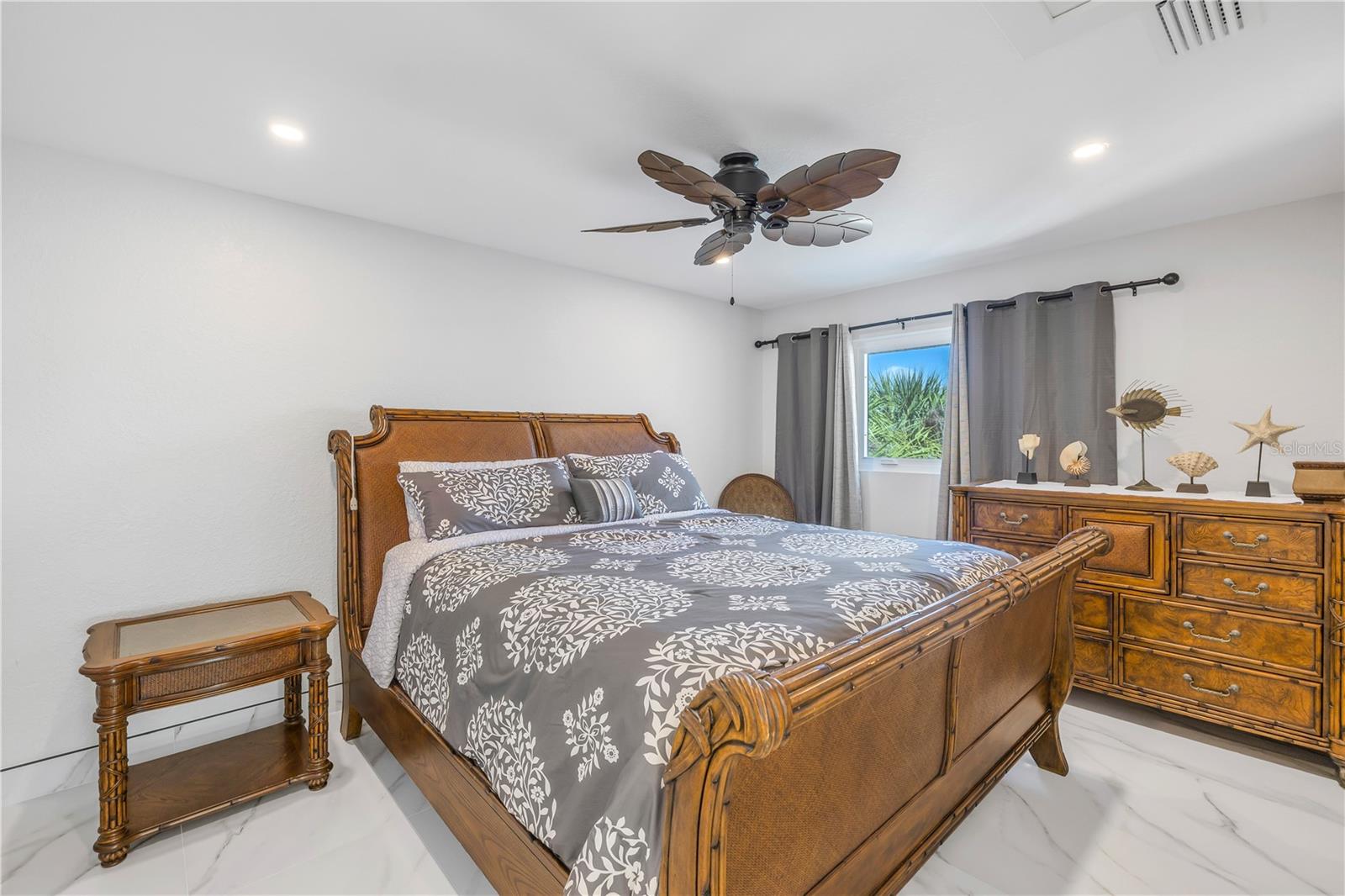 SUNSET BEACH - Residential