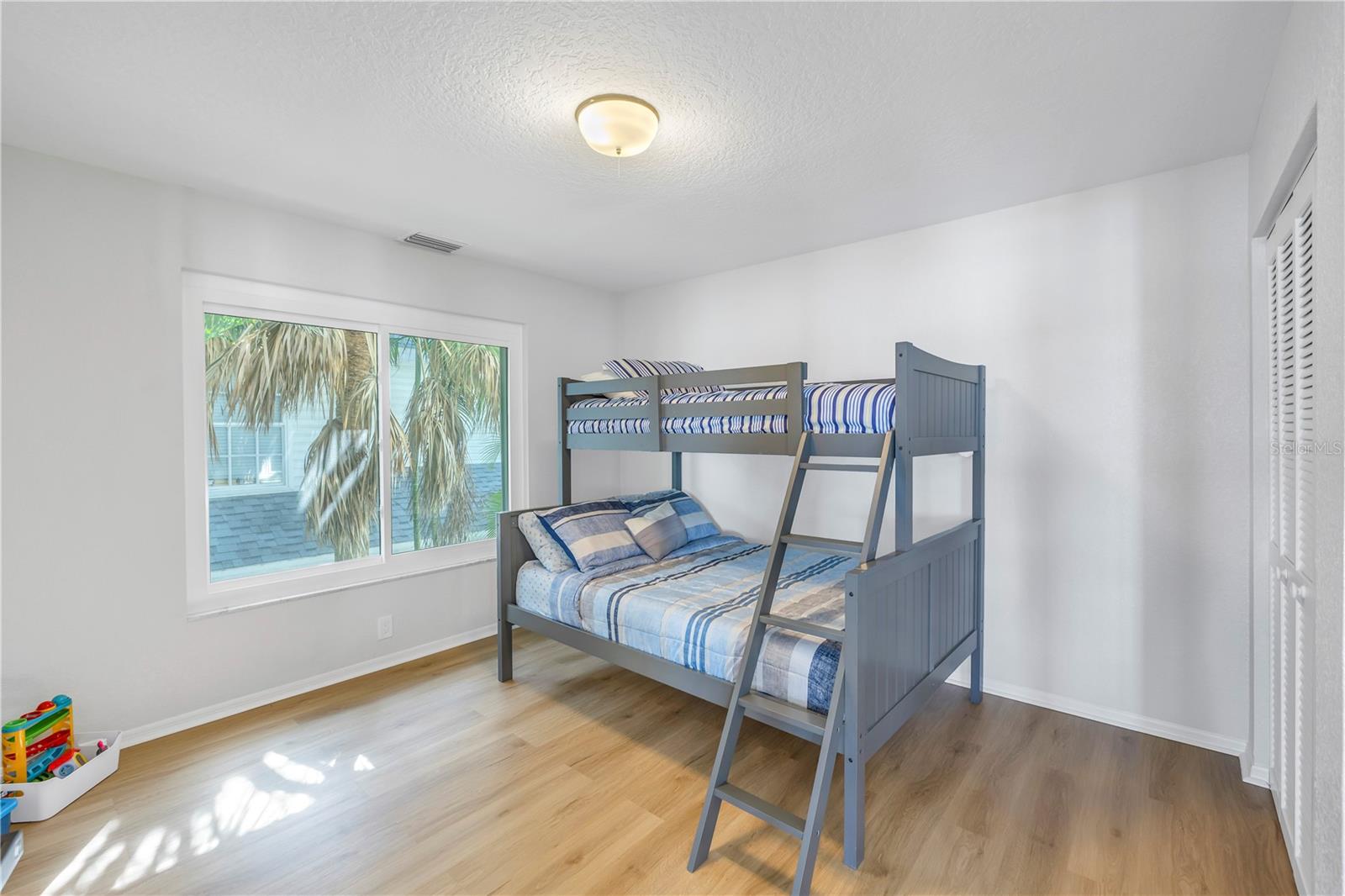 SUNSET BEACH - Residential