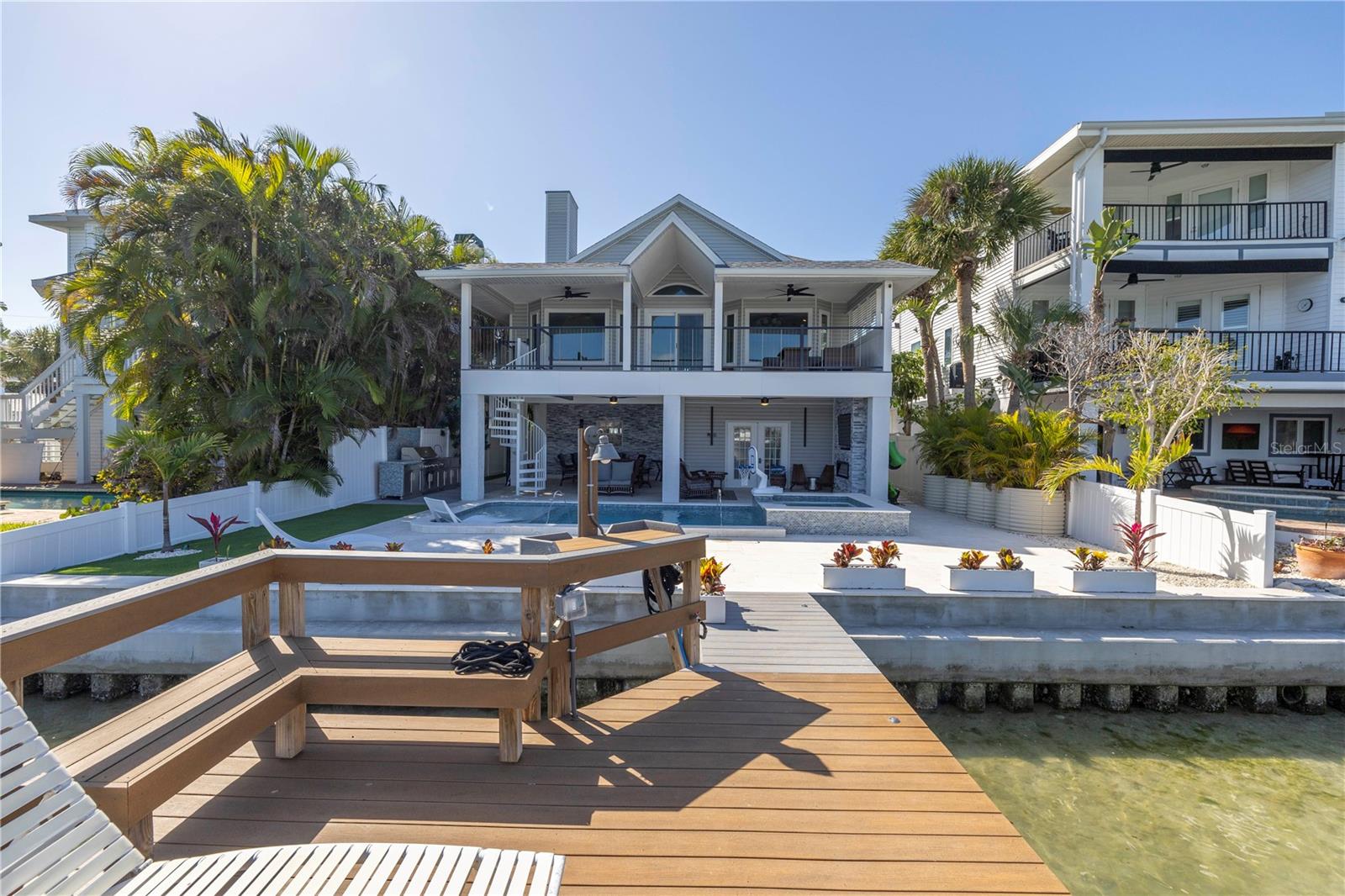 SUNSET BEACH - Residential