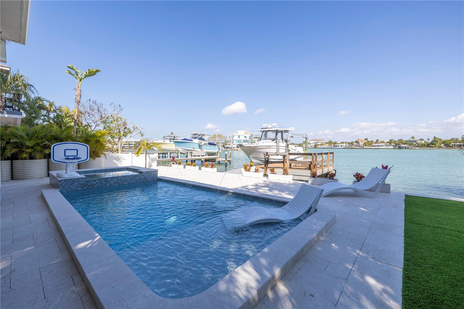 SUNSET BEACH - Residential