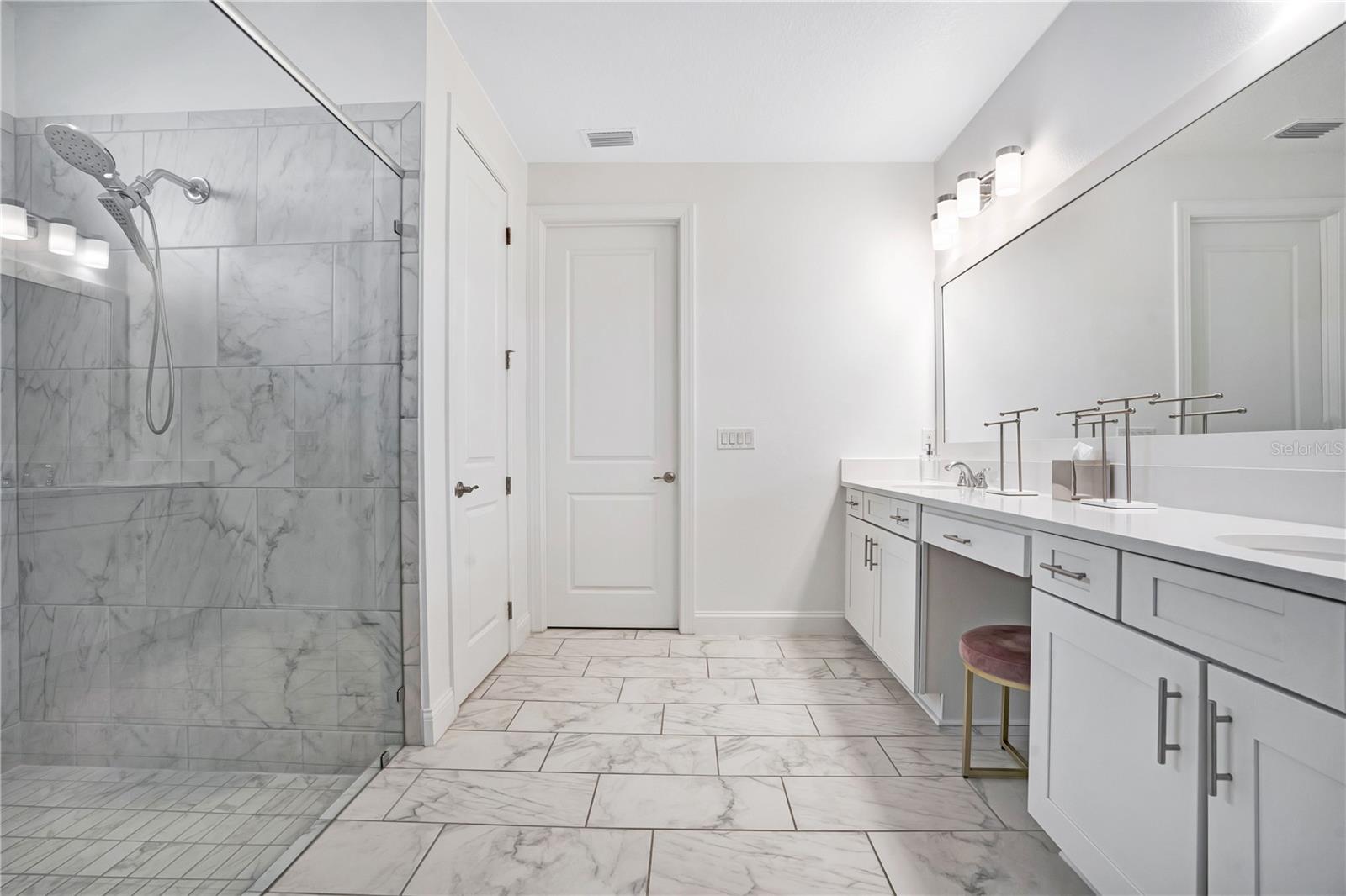 ROYAL CYPRESS PRESERVE PH 4 - Residential