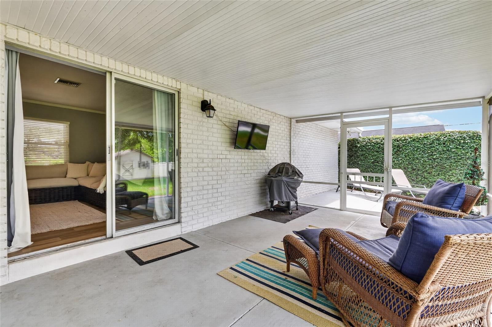 WOODFIELDS- ALVAREZ GRANT/J L MATHEWS - Residential