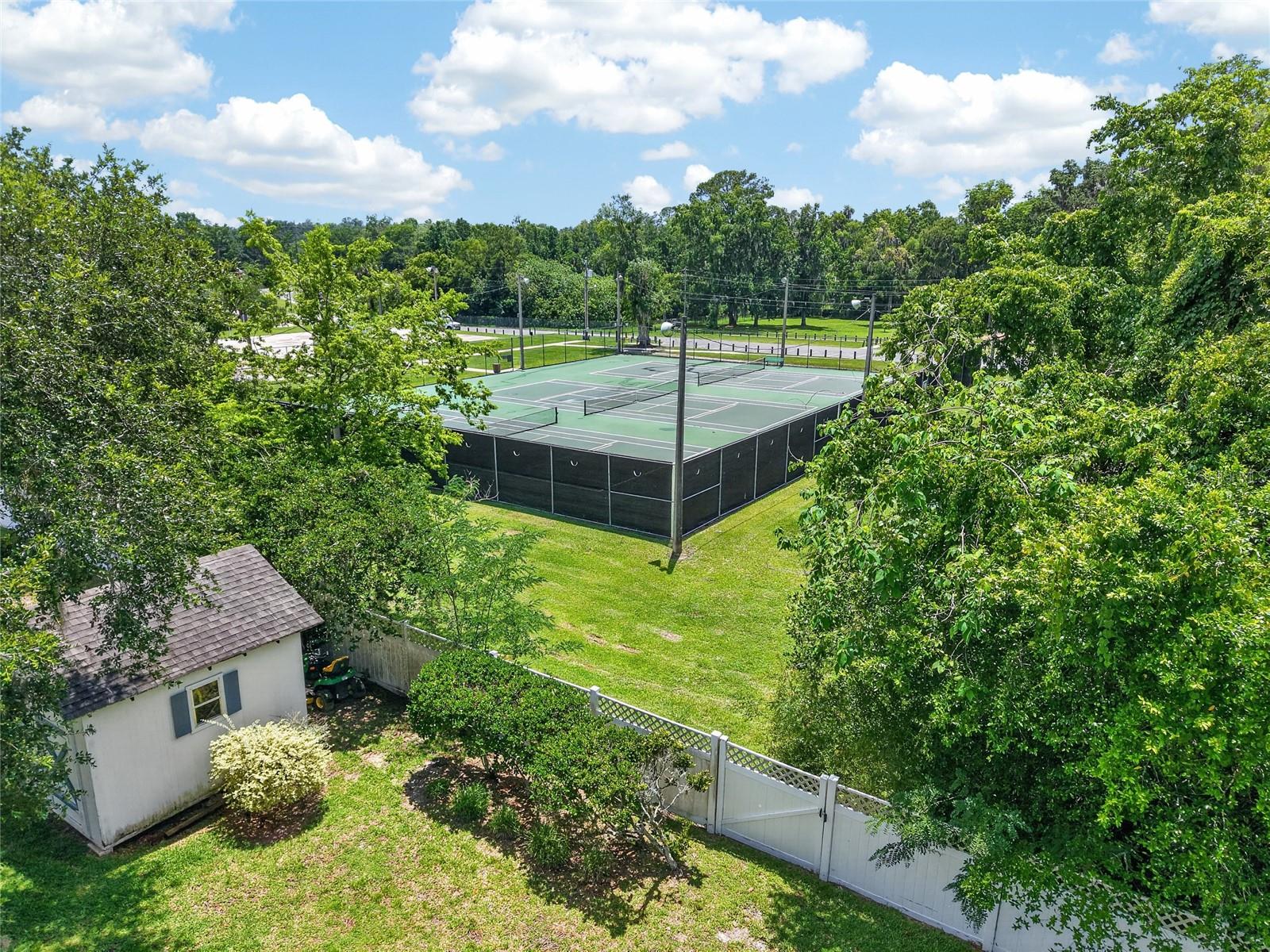 WOODFIELDS- ALVAREZ GRANT/J L MATHEWS - Residential