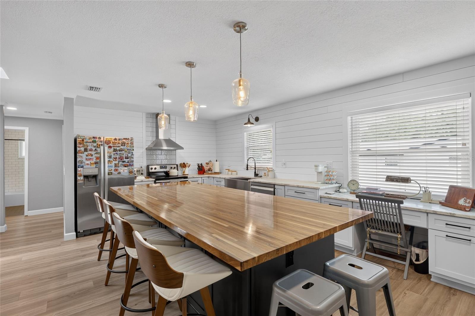 WOODFIELDS- ALVAREZ GRANT/J L MATHEWS - Residential