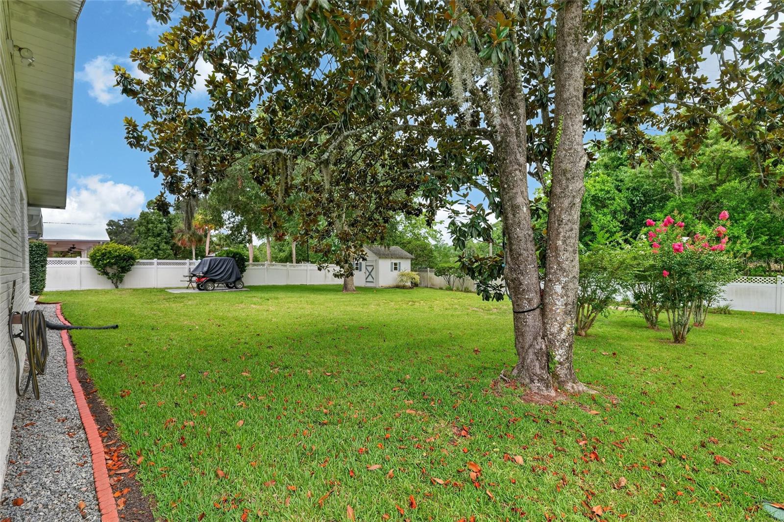 WOODFIELDS- ALVAREZ GRANT/J L MATHEWS - Residential