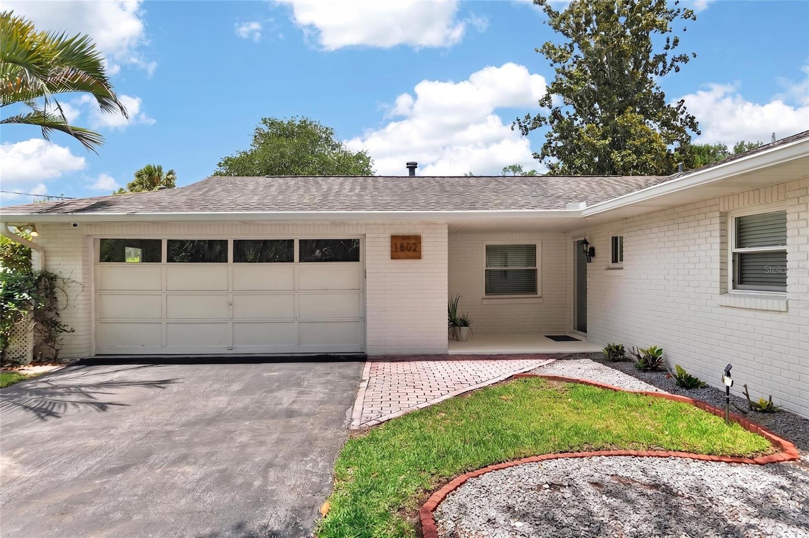 WOODFIELDS- ALVAREZ GRANT/J L MATHEWS - Residential