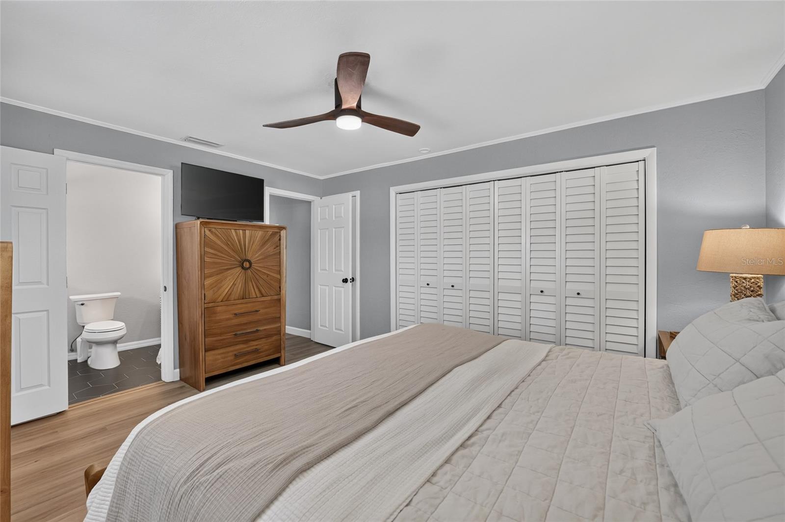 WOODFIELDS- ALVAREZ GRANT/J L MATHEWS - Residential