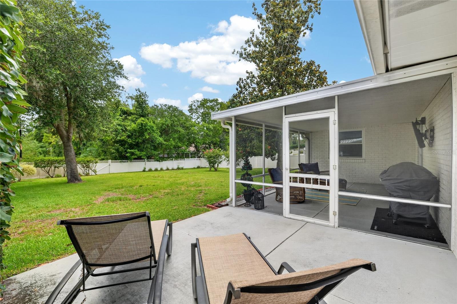 WOODFIELDS- ALVAREZ GRANT/J L MATHEWS - Residential