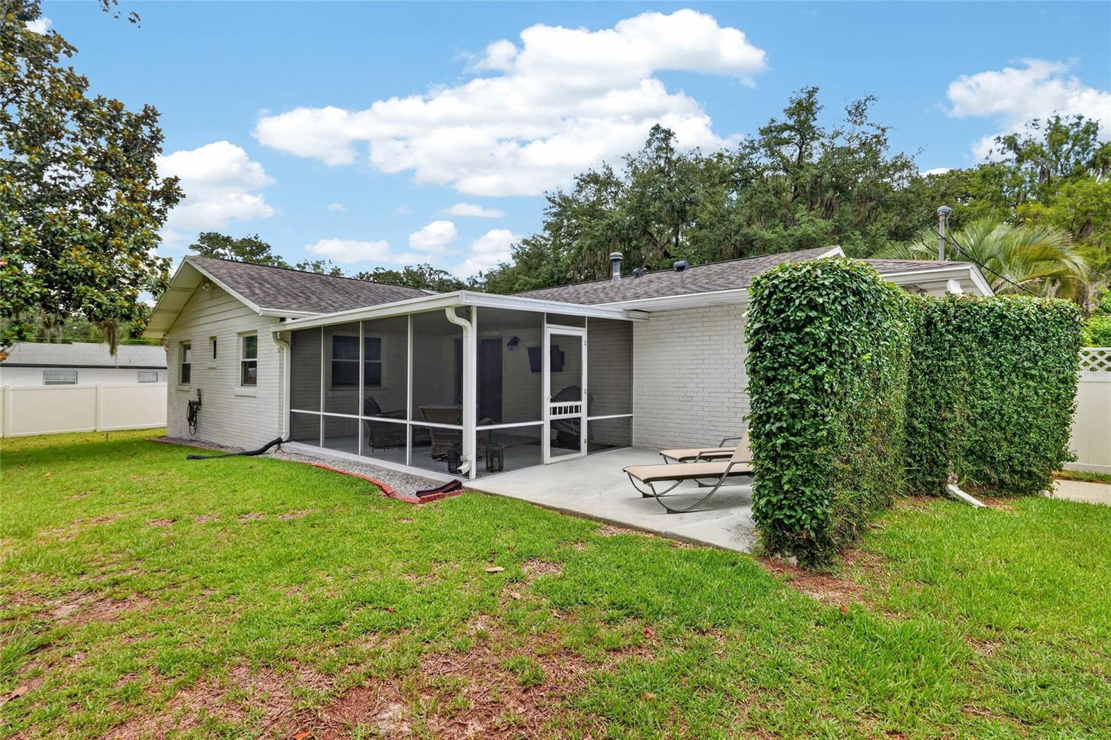WOODFIELDS- ALVAREZ GRANT/J L MATHEWS - Residential