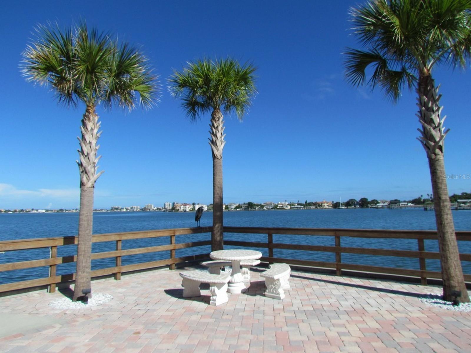 HARBOUR CLUB CONDO 2 - Residential