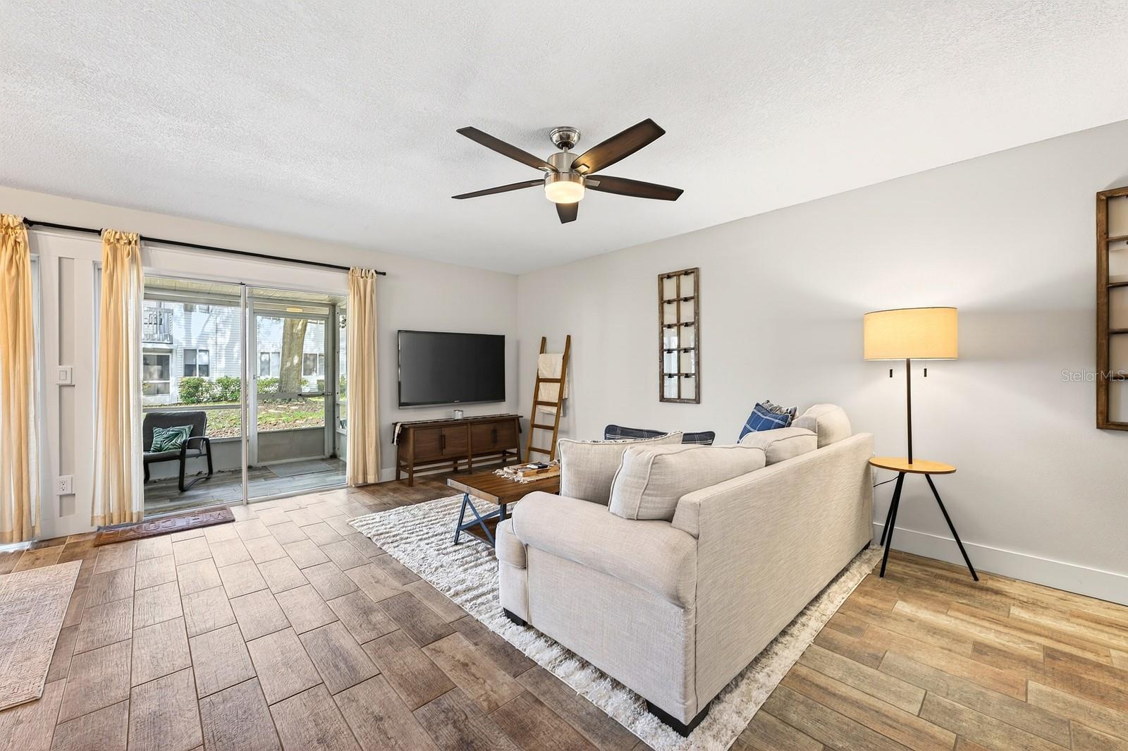 COACH HOMES AT MARINERS VILLAGE - Residential