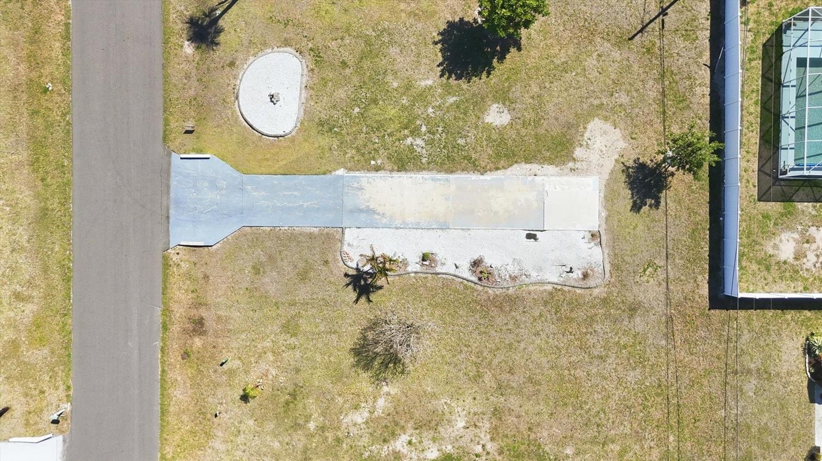 HOLIDAY MOB ESTATES 1ST ADD - Land