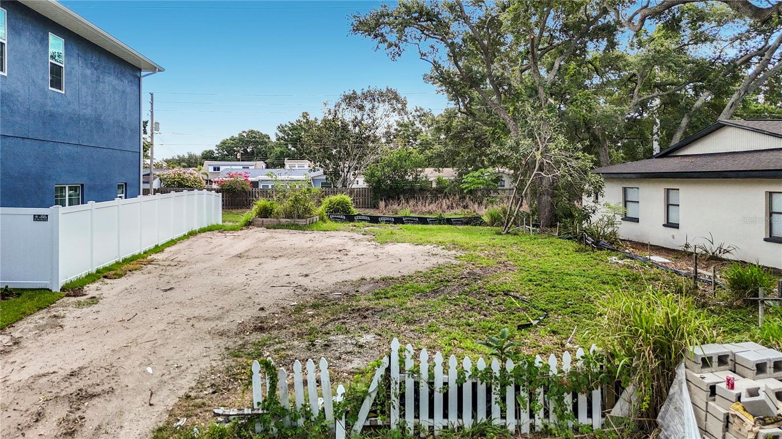 Professional Pictures to come!!  Do you want to build you own custom home in the heart of St. Pete?  This lot is the perfect place to do that.  Have a consultation with the preferred builder to see how your dream home can be built.