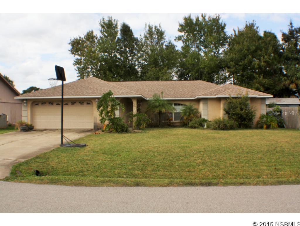 "PRE_FORECLOSURE" - Short Sale contracts subject to 3rd Party Approval. Block home needs minor repairs. ;Water: City