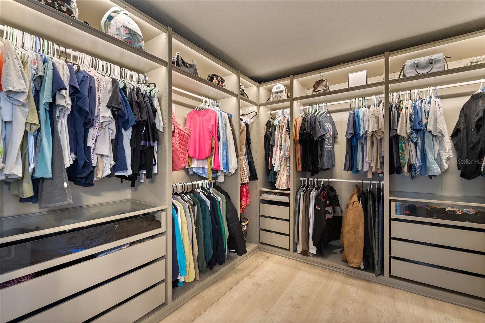 CHAMPIONS RESERVE PH 2B - Residential