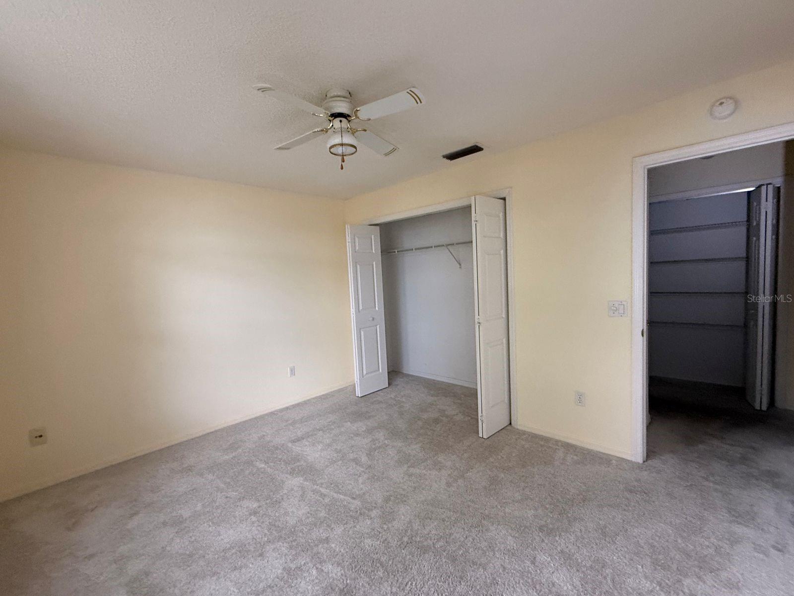 LADY LAKE ORANGE BLOSSOM GARDENS UNIT 18 - Residential