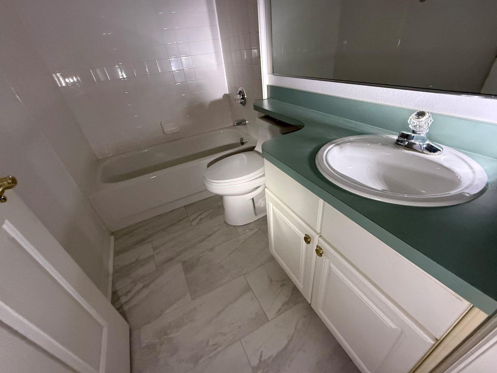 LADY LAKE ORANGE BLOSSOM GARDENS UNIT 18 - Residential