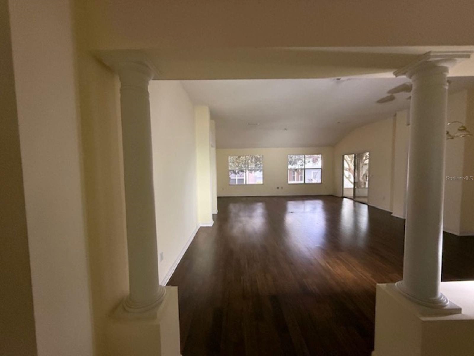 LADY LAKE ORANGE BLOSSOM GARDENS UNIT 18 - Residential