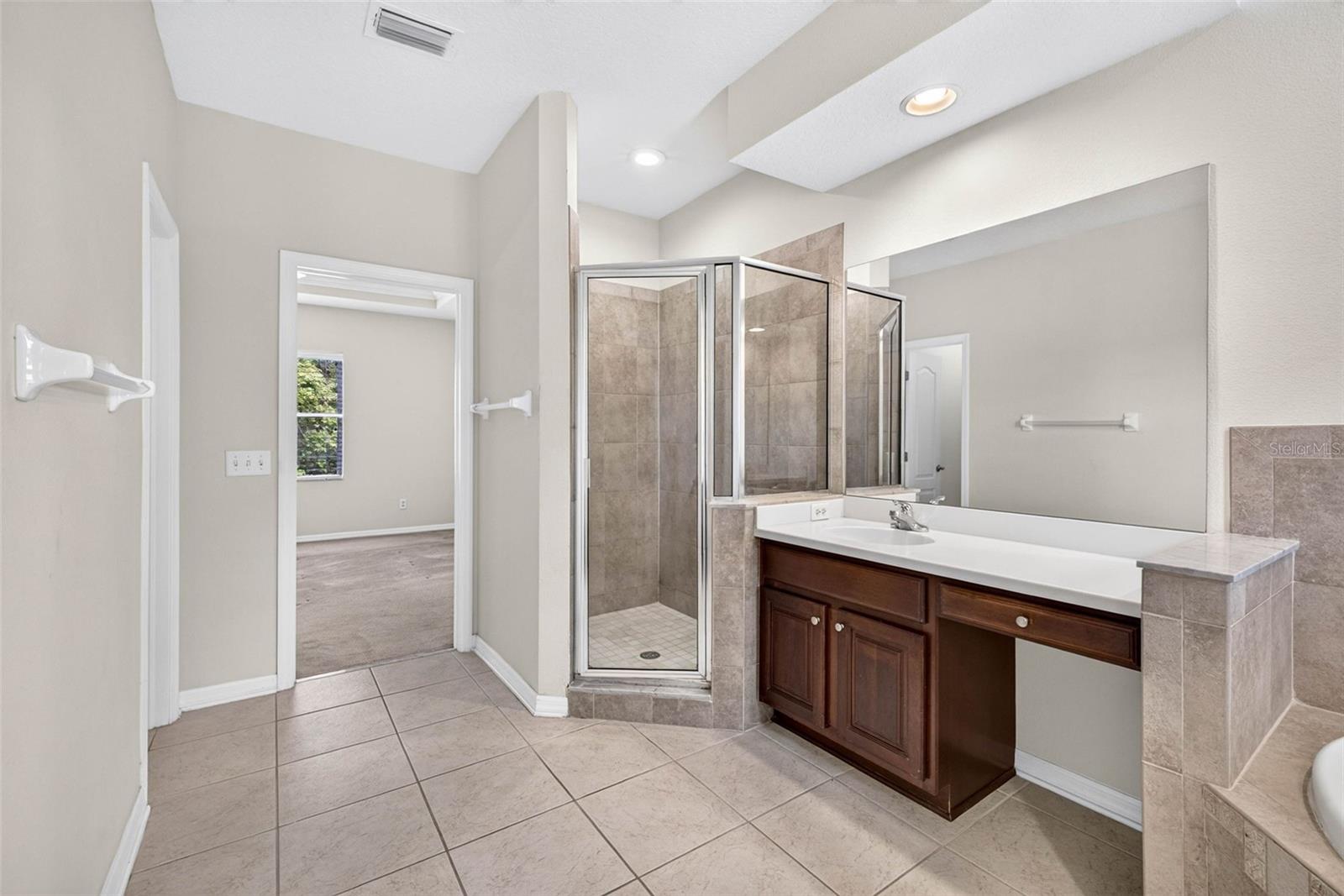 CAMDEN WOODS - Residential