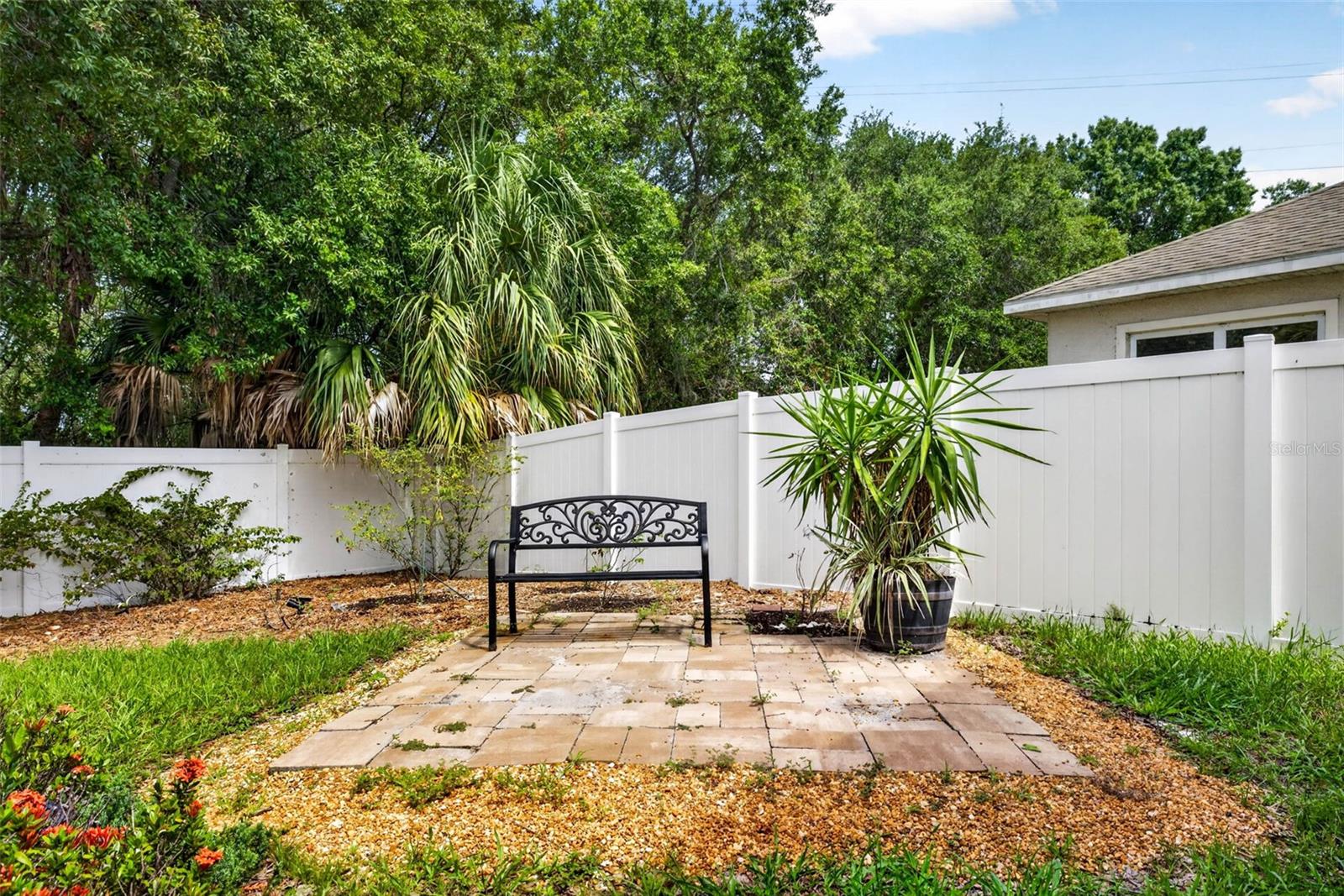 CAMDEN WOODS - Residential