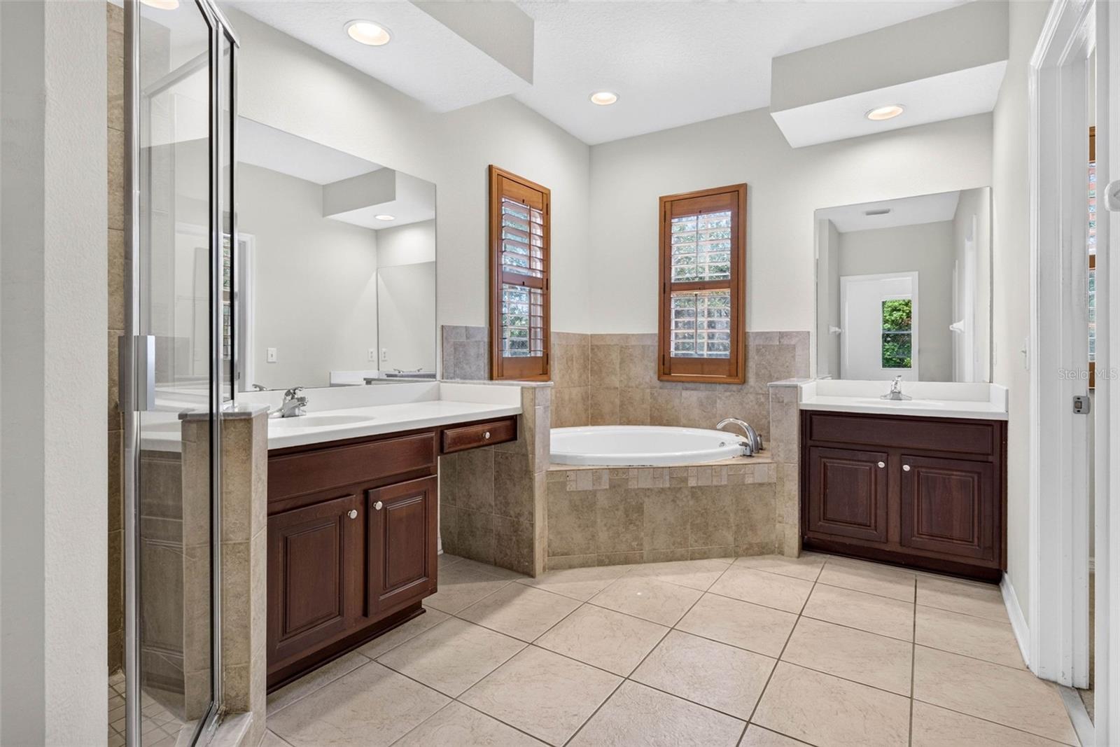 CAMDEN WOODS - Residential
