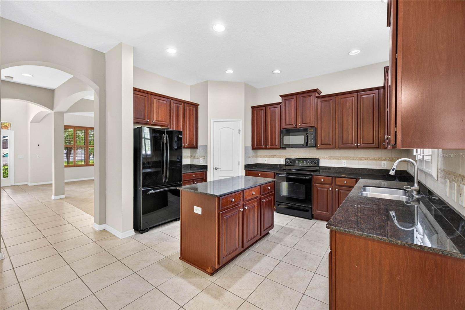 CAMDEN WOODS - Residential