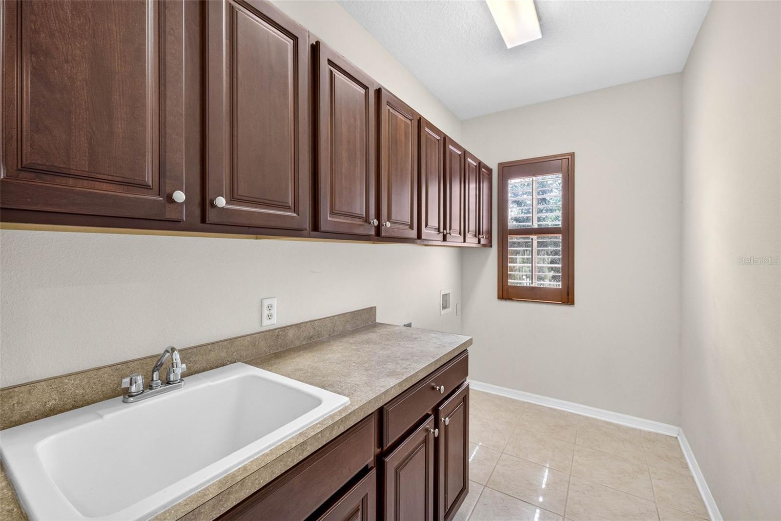 CAMDEN WOODS - Residential