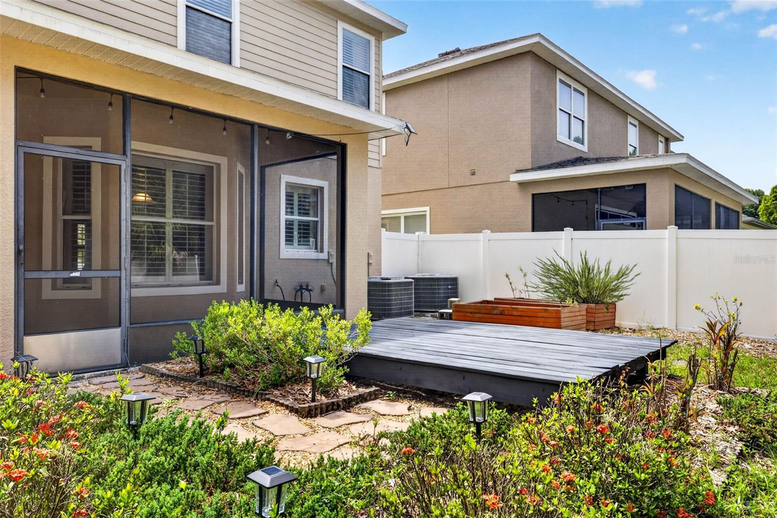 CAMDEN WOODS - Residential