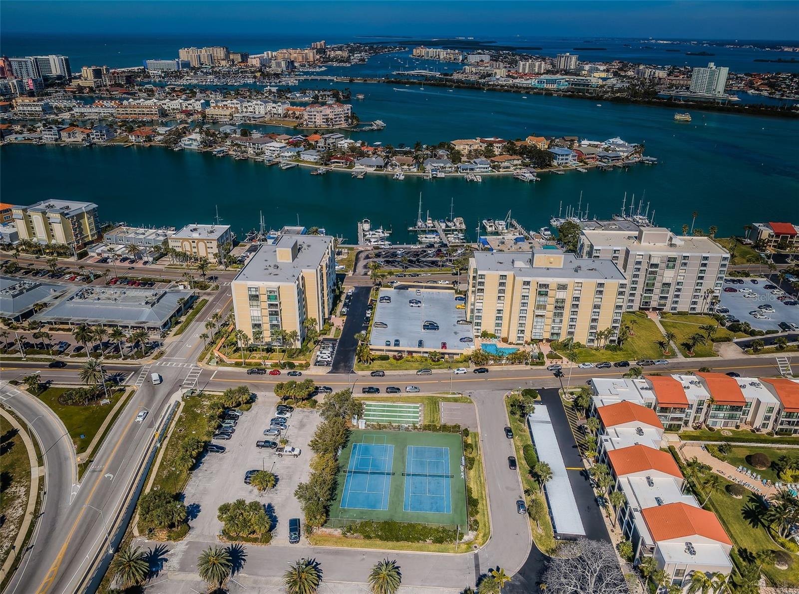 CLEARWATER POINT 7 TENNIS - Residential