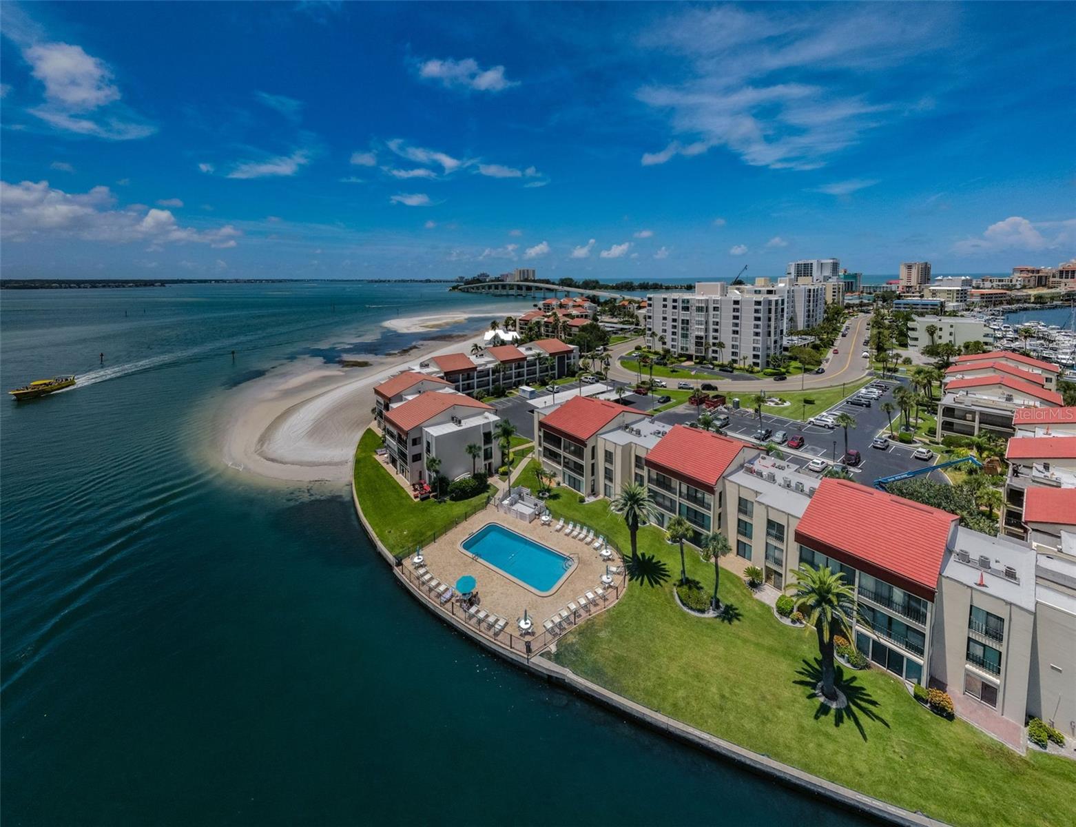 CLEARWATER POINT 7 TENNIS - Residential