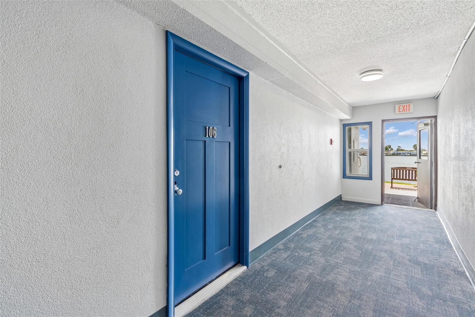 TREASURE ISLAND TENNIS & YACHT CLUB - Residential