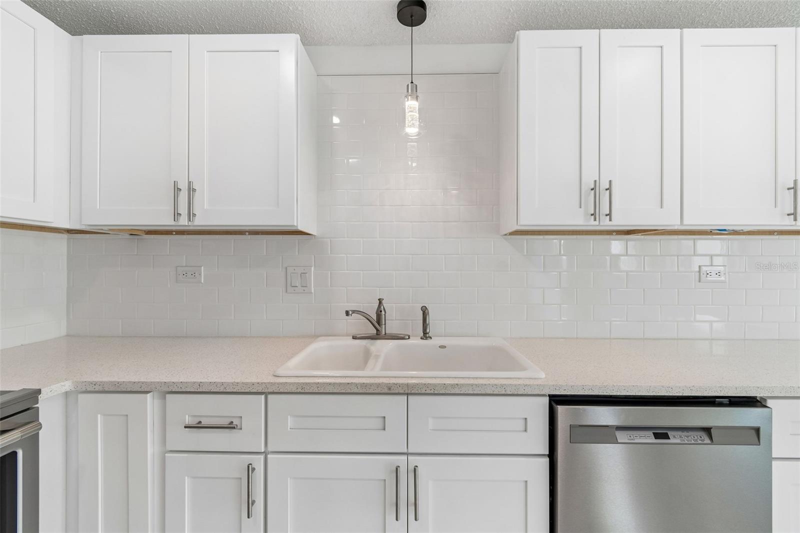 TREASURE ISLAND TENNIS & YACHT CLUB - Residential