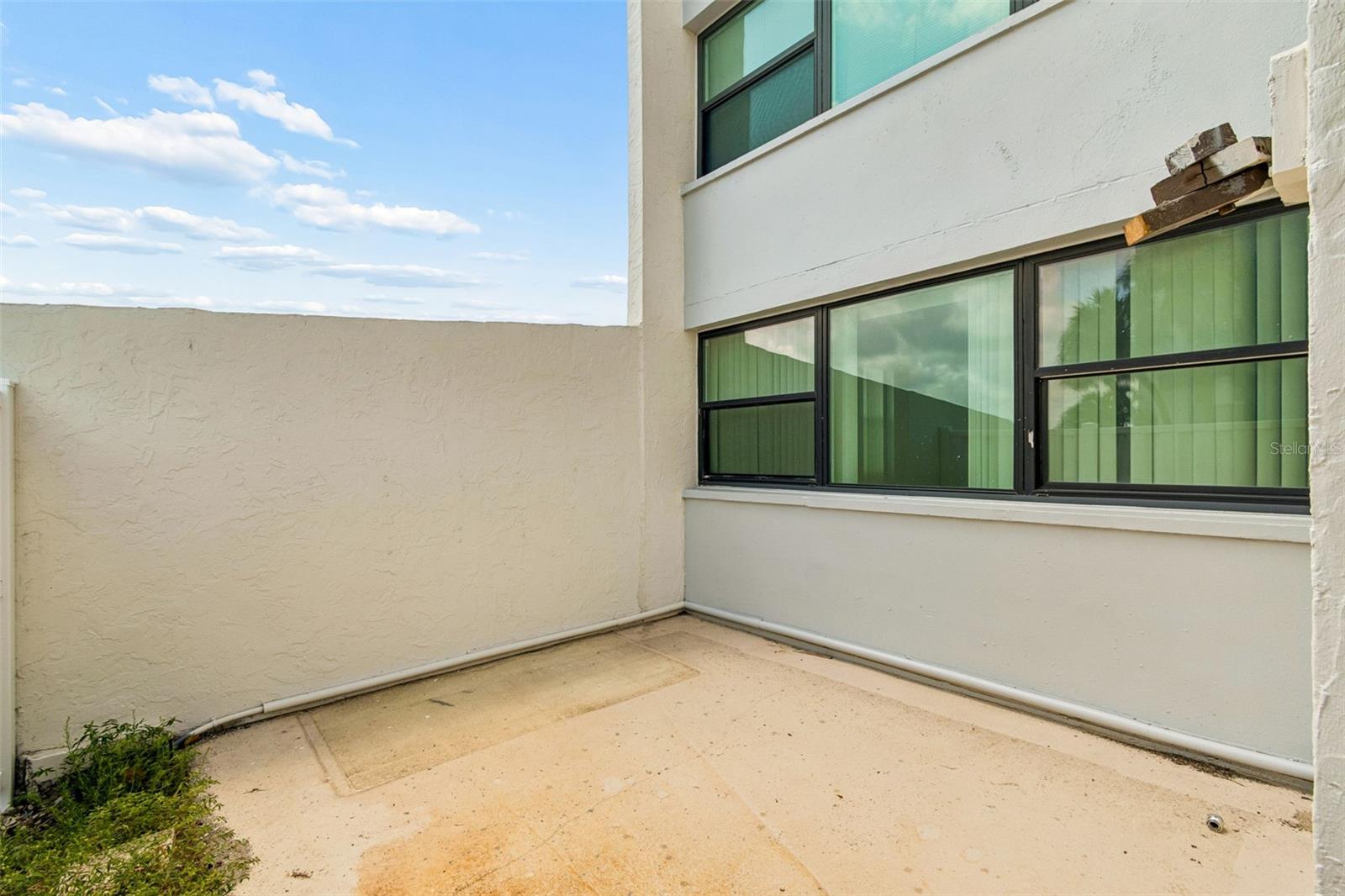 TREASURE ISLAND TENNIS & YACHT CLUB - Residential