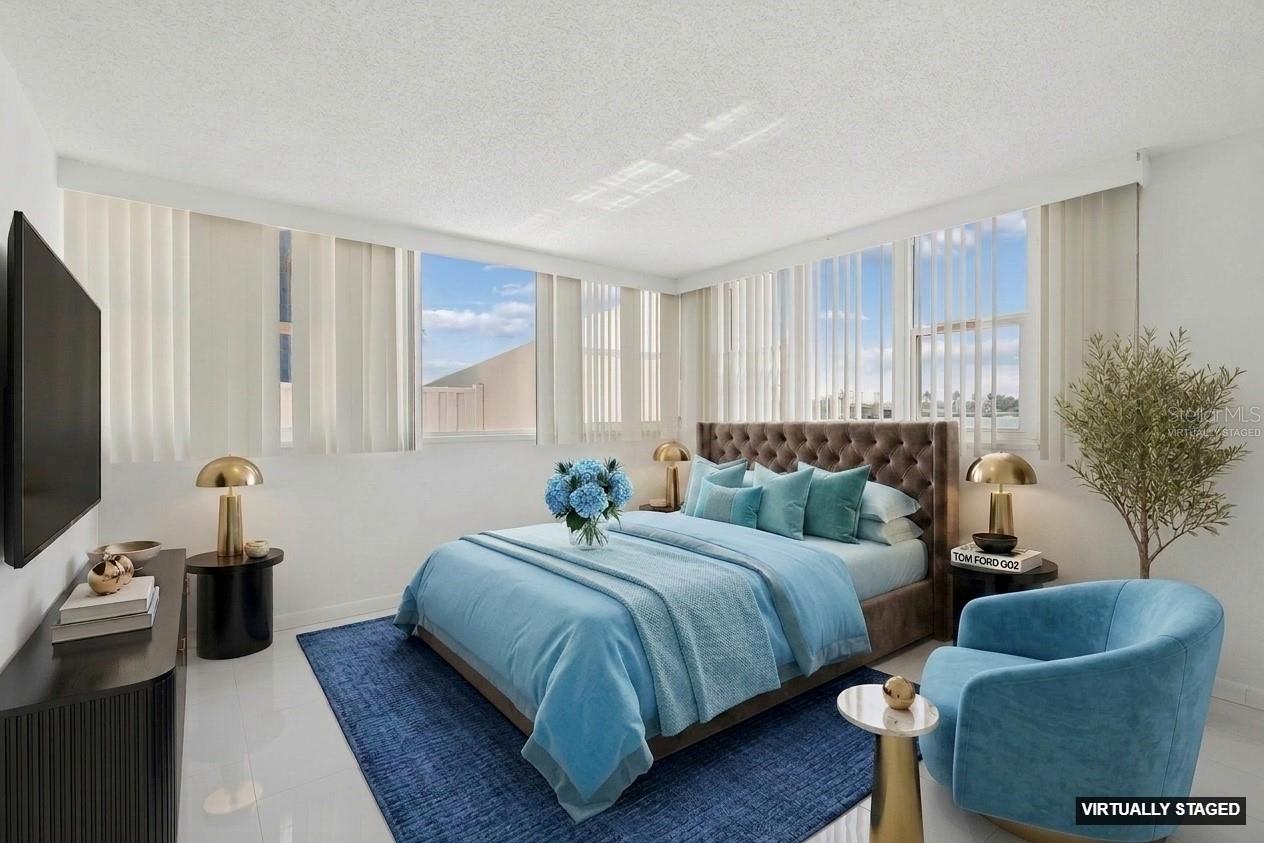 TREASURE ISLAND TENNIS & YACHT CLUB - Residential