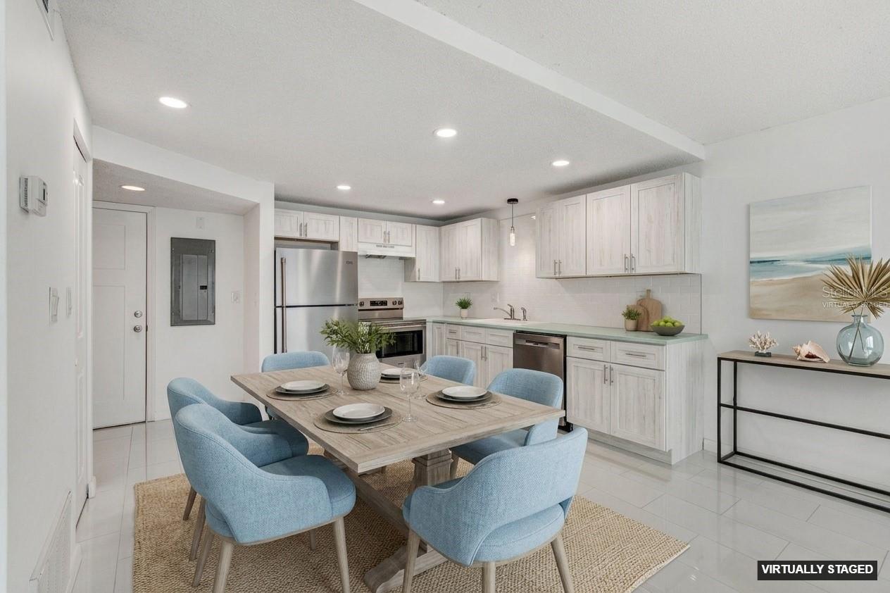 TREASURE ISLAND TENNIS & YACHT CLUB - Residential