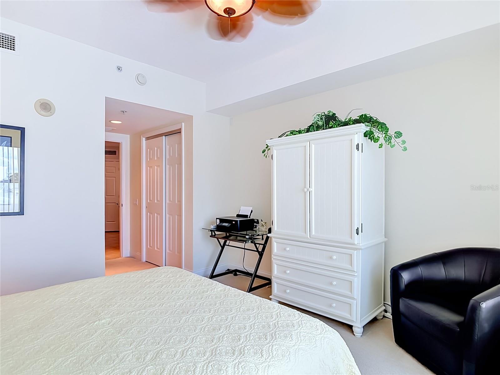 OCEANS GRAND - Residential