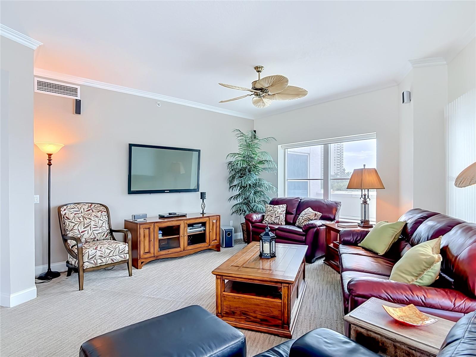 OCEANS GRAND - Residential