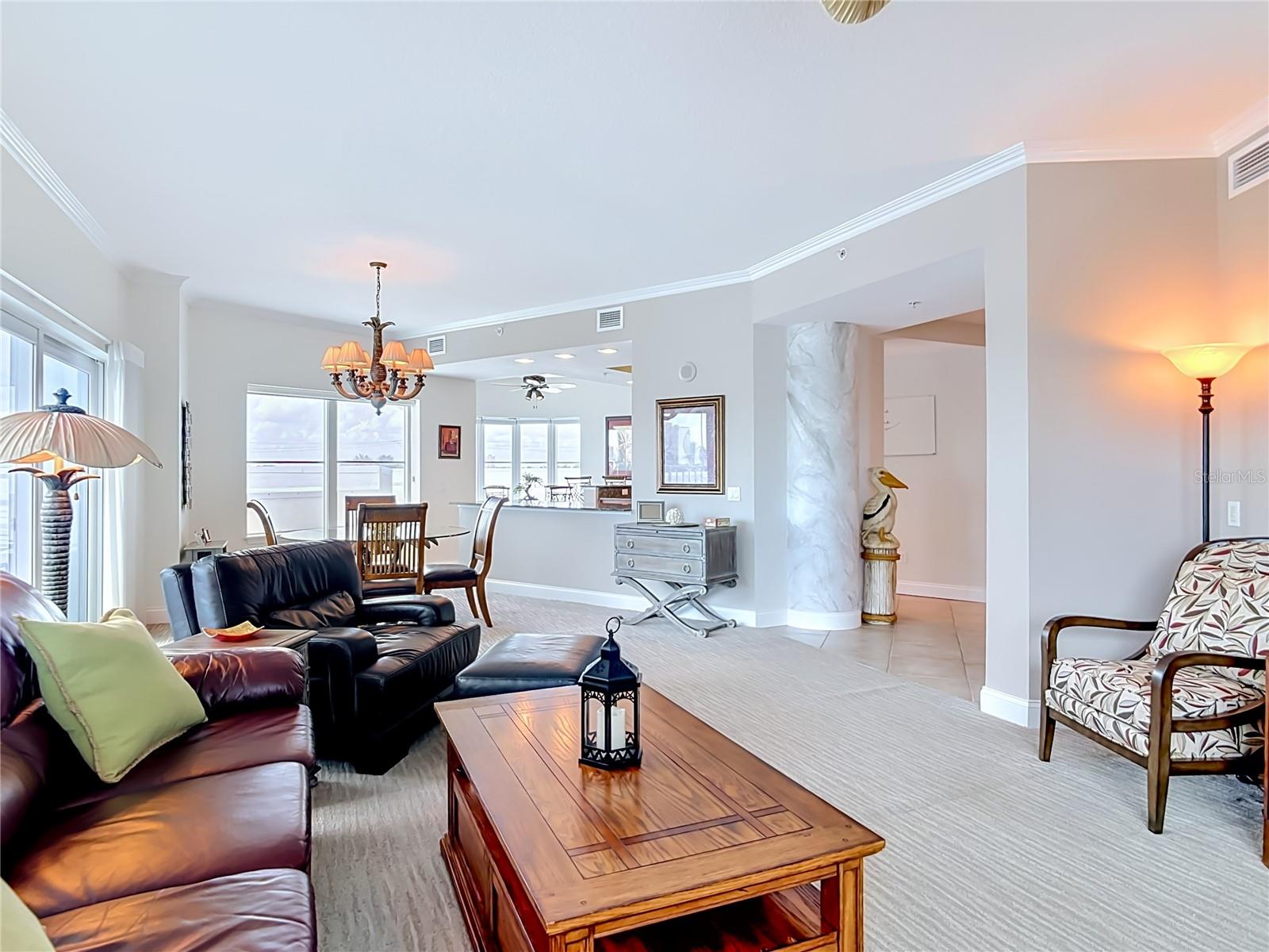 OCEANS GRAND - Residential