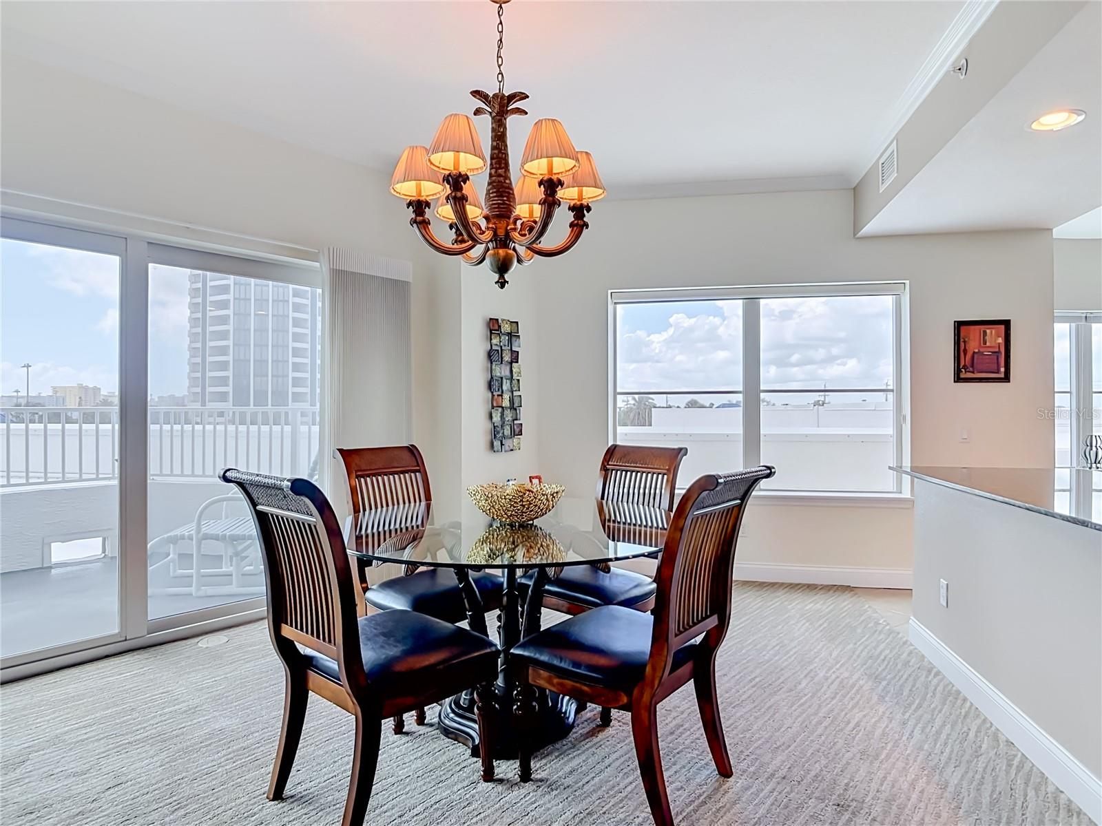 OCEANS GRAND - Residential