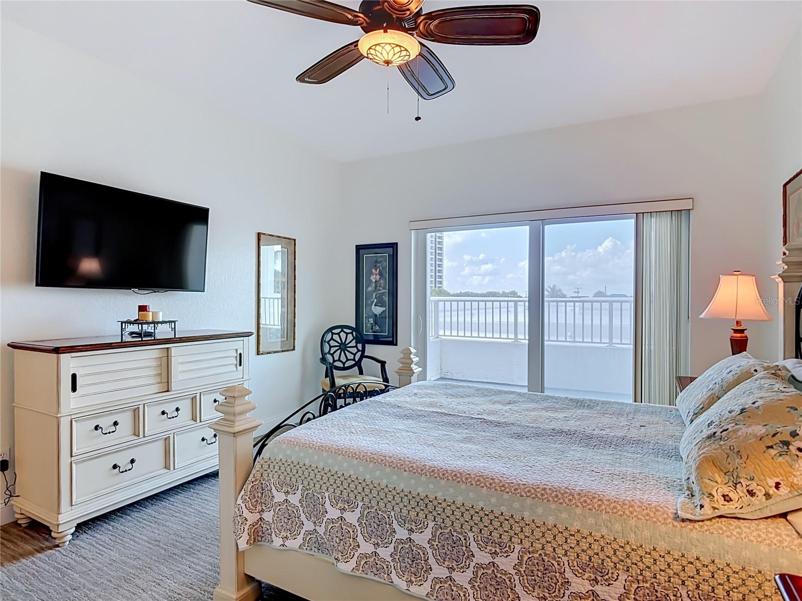 OCEANS GRAND - Residential