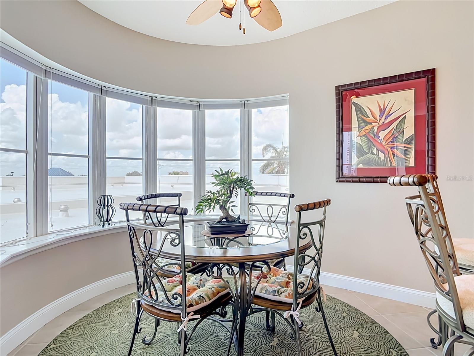 OCEANS GRAND - Residential