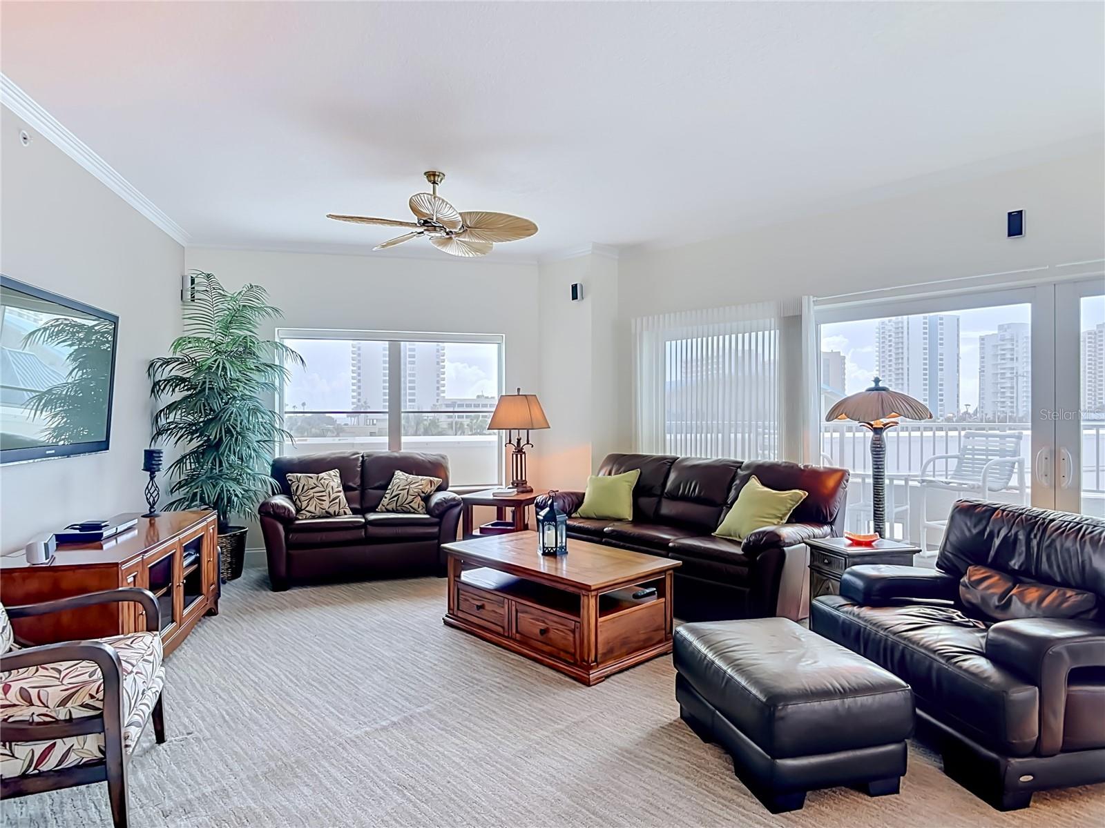 OCEANS GRAND - Residential