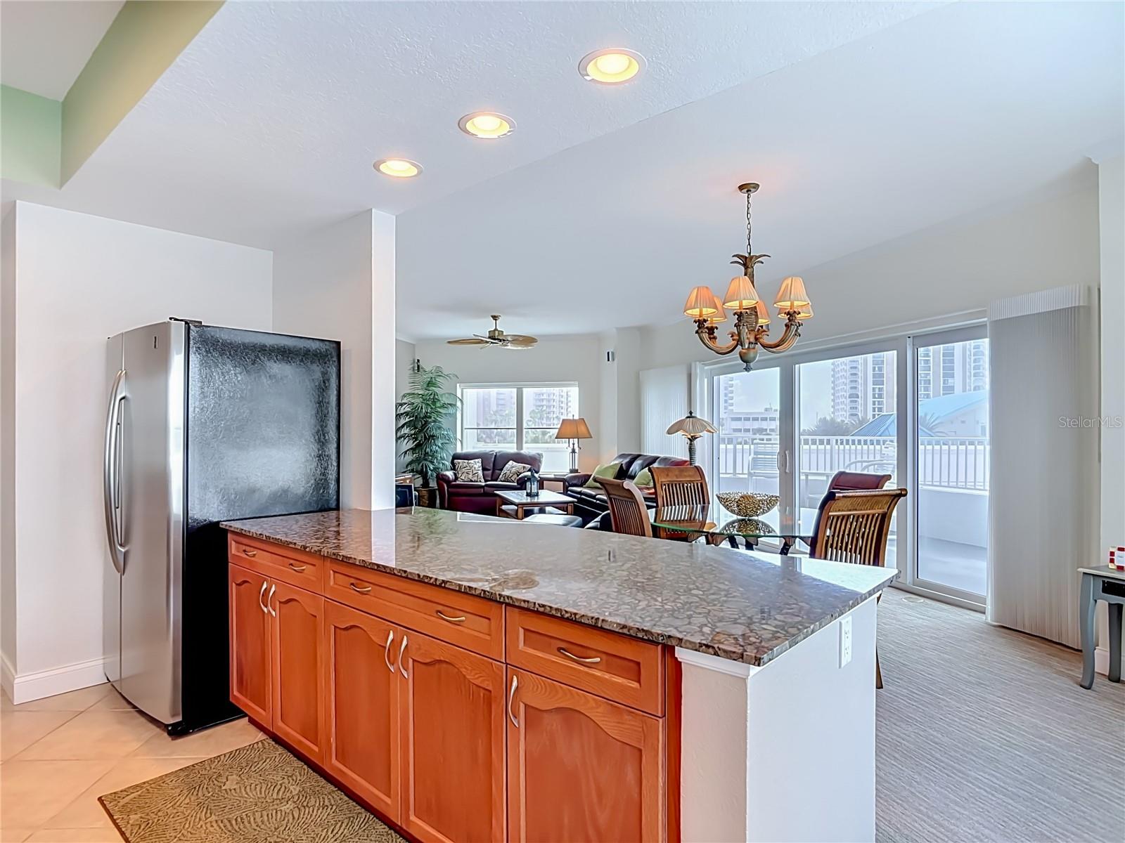 OCEANS GRAND - Residential