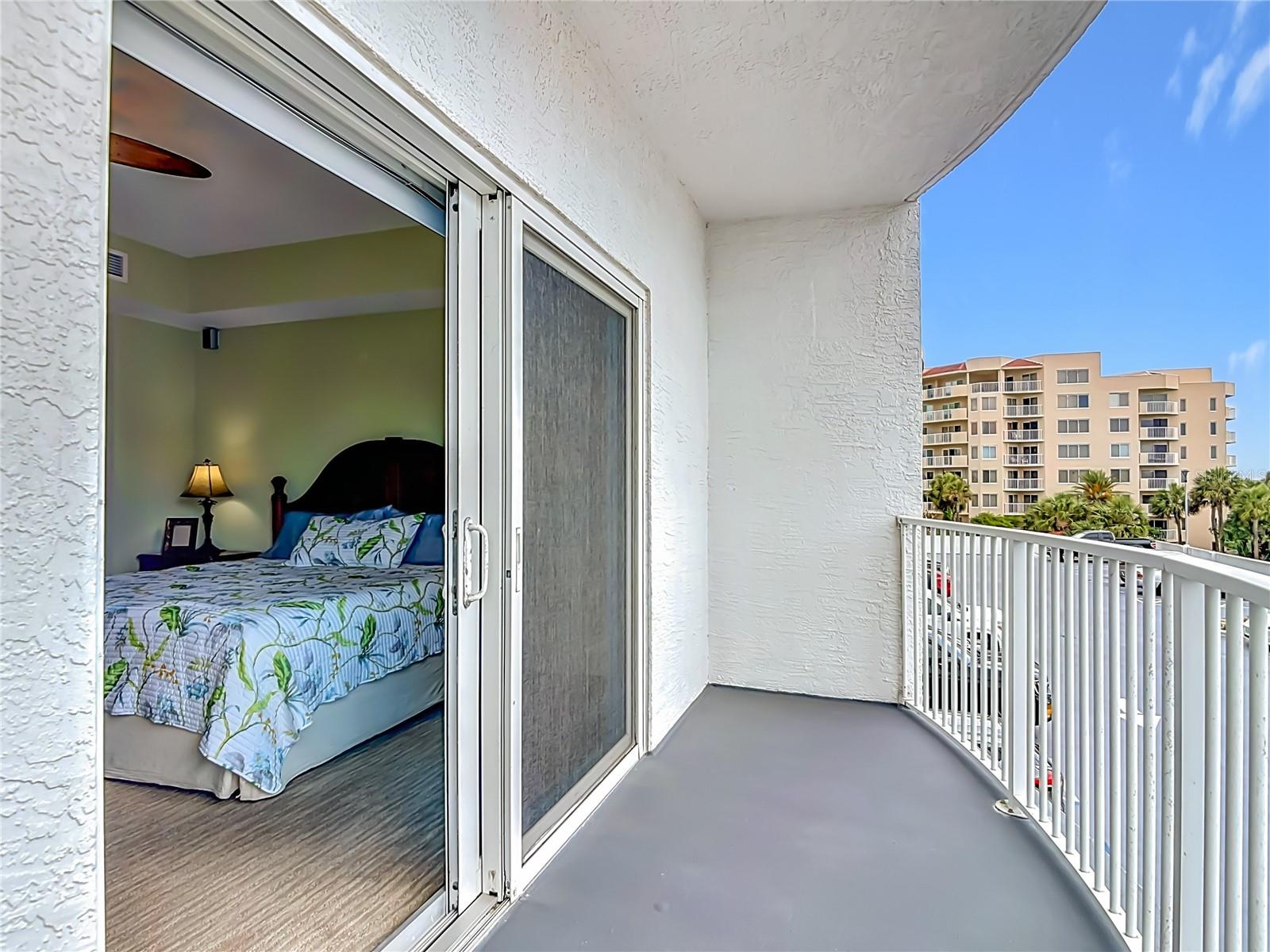OCEANS GRAND - Residential