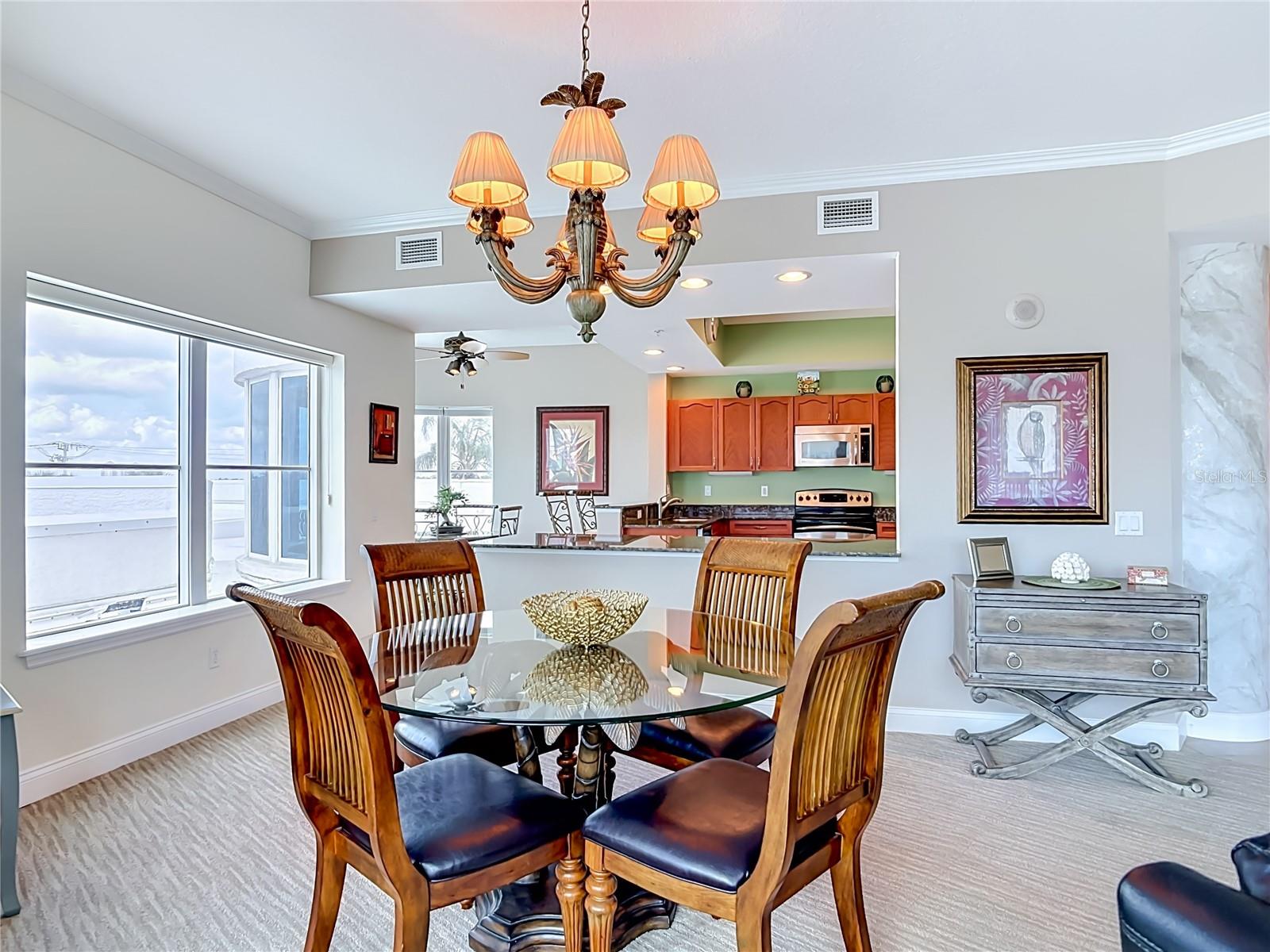 OCEANS GRAND - Residential