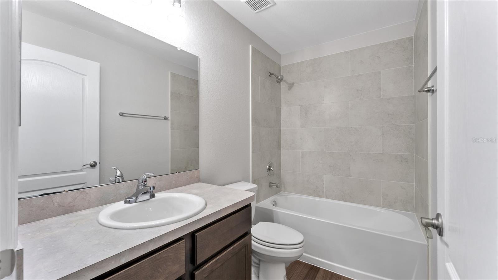 HALLAM PRESERVE WEST J - Residential