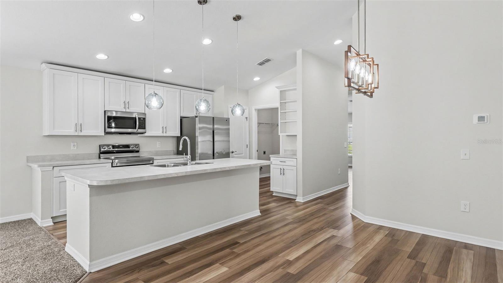 HALLAM PRESERVE WEST J - Residential
