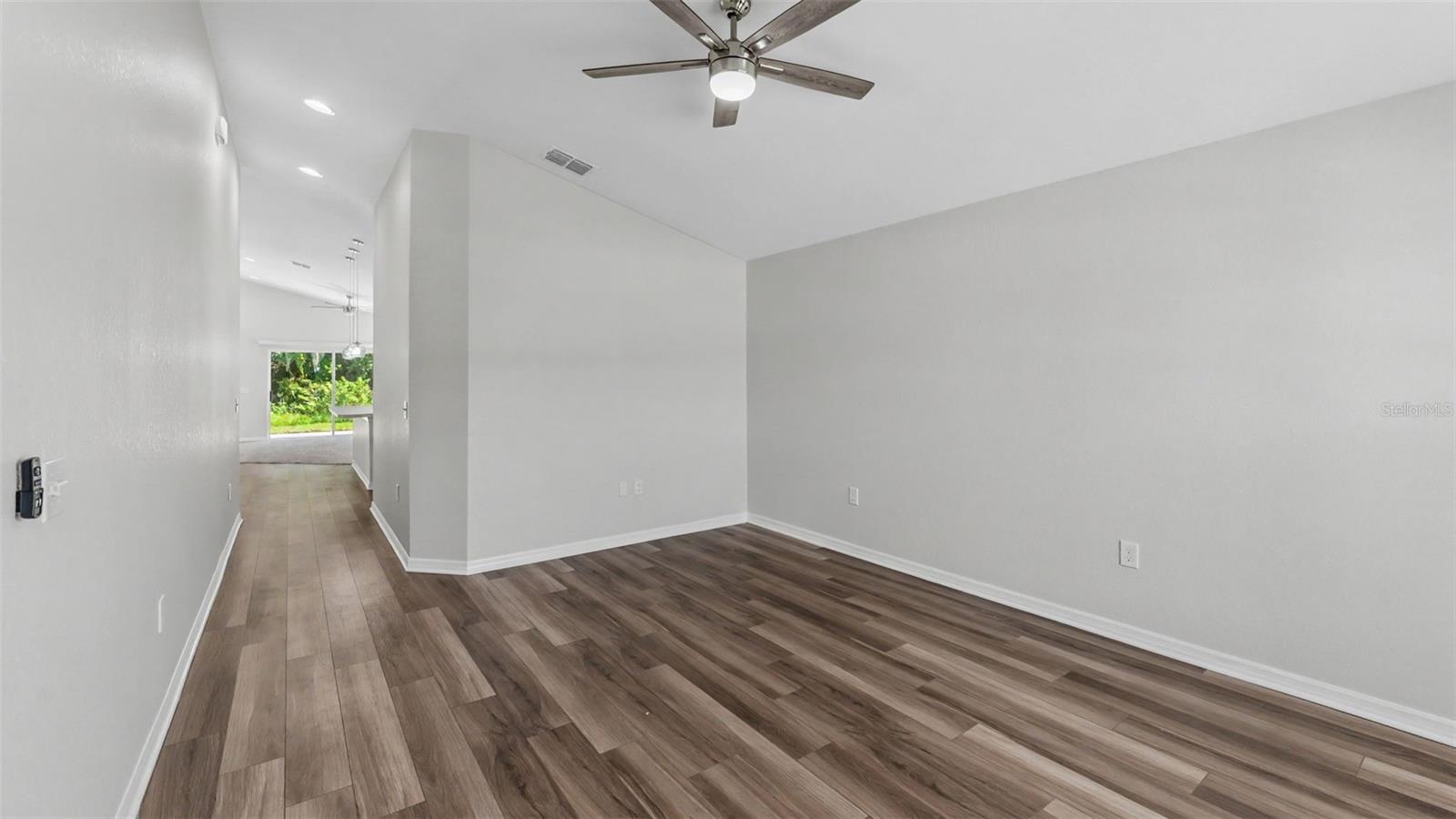 HALLAM PRESERVE WEST J - Residential