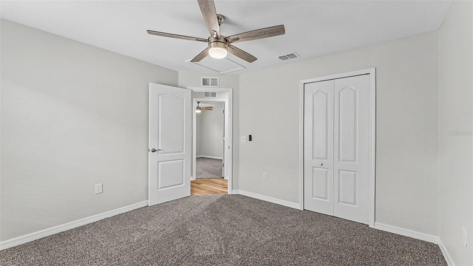 HALLAM PRESERVE WEST J - Residential