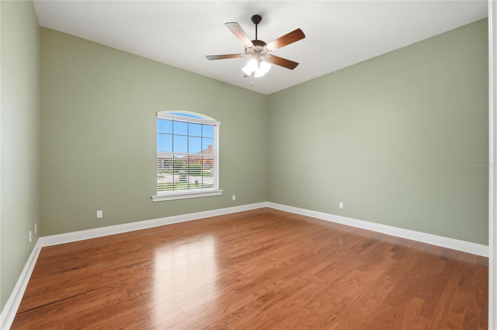 HAMILTON POINTE - Residential